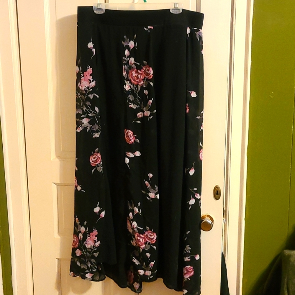 Black and rose see-through skirt